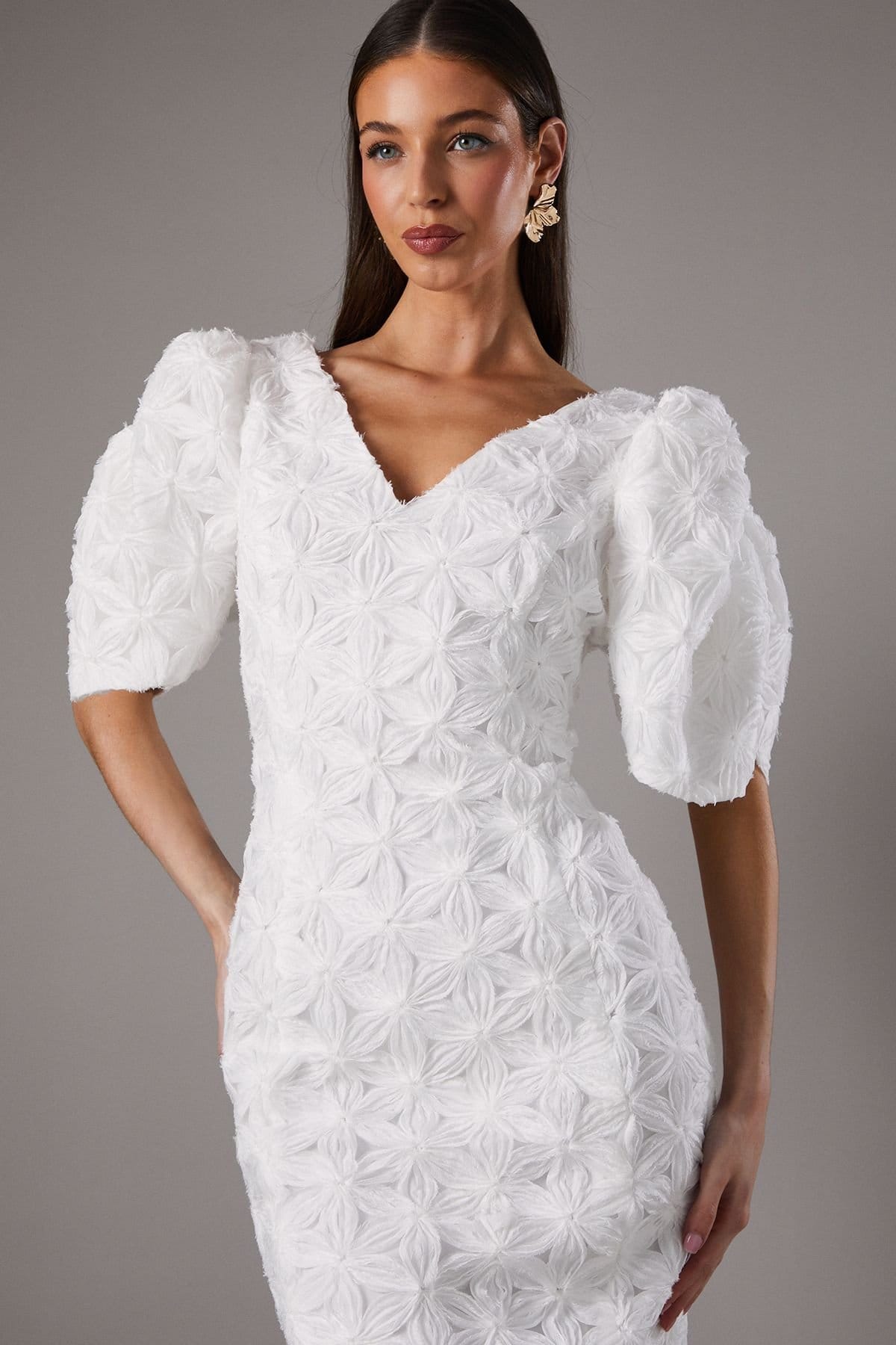 Coast Coast Women's Floral Pleated Sleeve Pencil Dress in Ivory - 4