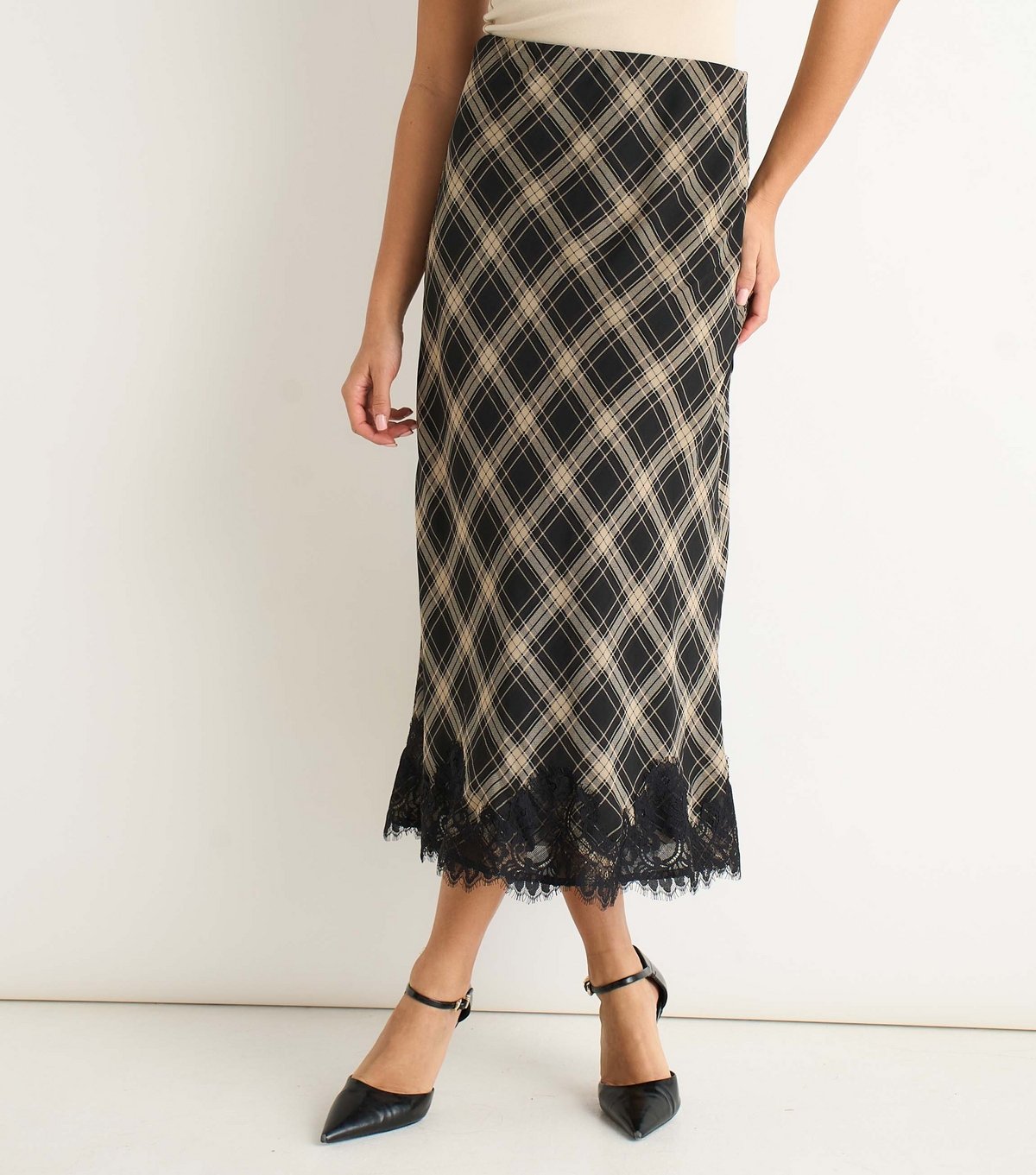 Gini London Women's Black Check Lace Bias Midi Skirt Gini London New Look - 3