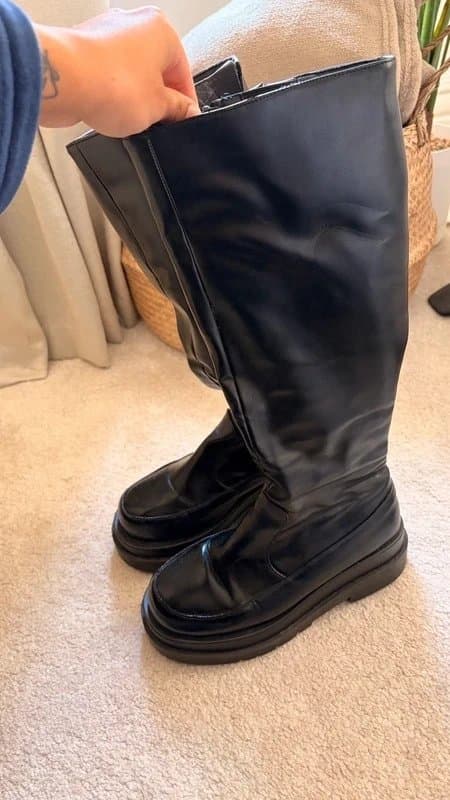PrettyLittleThing Pretty little thing black knee high boots
