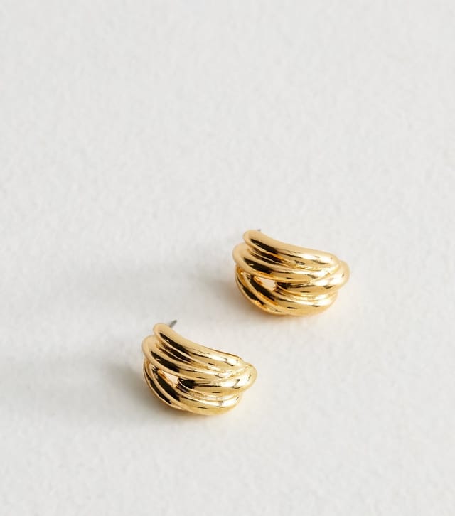 New Look Gold Tone Chunky Wrap Curve Earrings New Look - 3