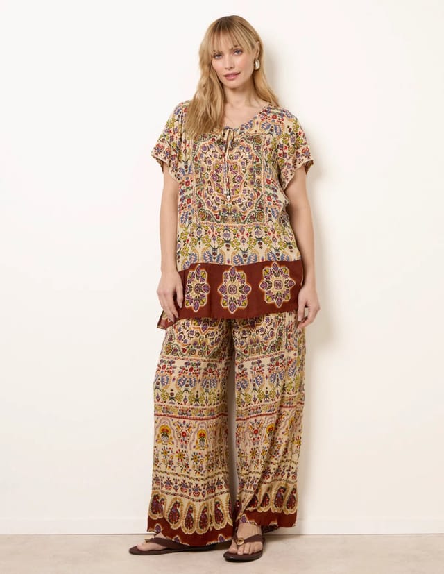 Blue Vanilla Paisley Print Embellished Tie Front Top - 2