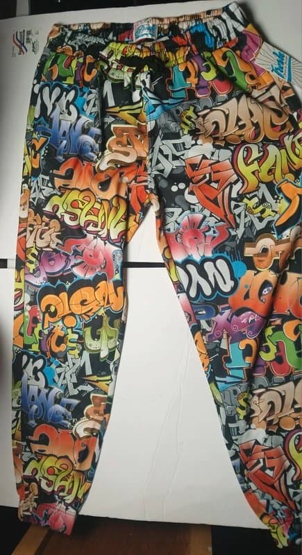 Fresh Fresh Prints of Bel-Air Pants Mens L 34 Multicolor Graffiti Jogger Knit