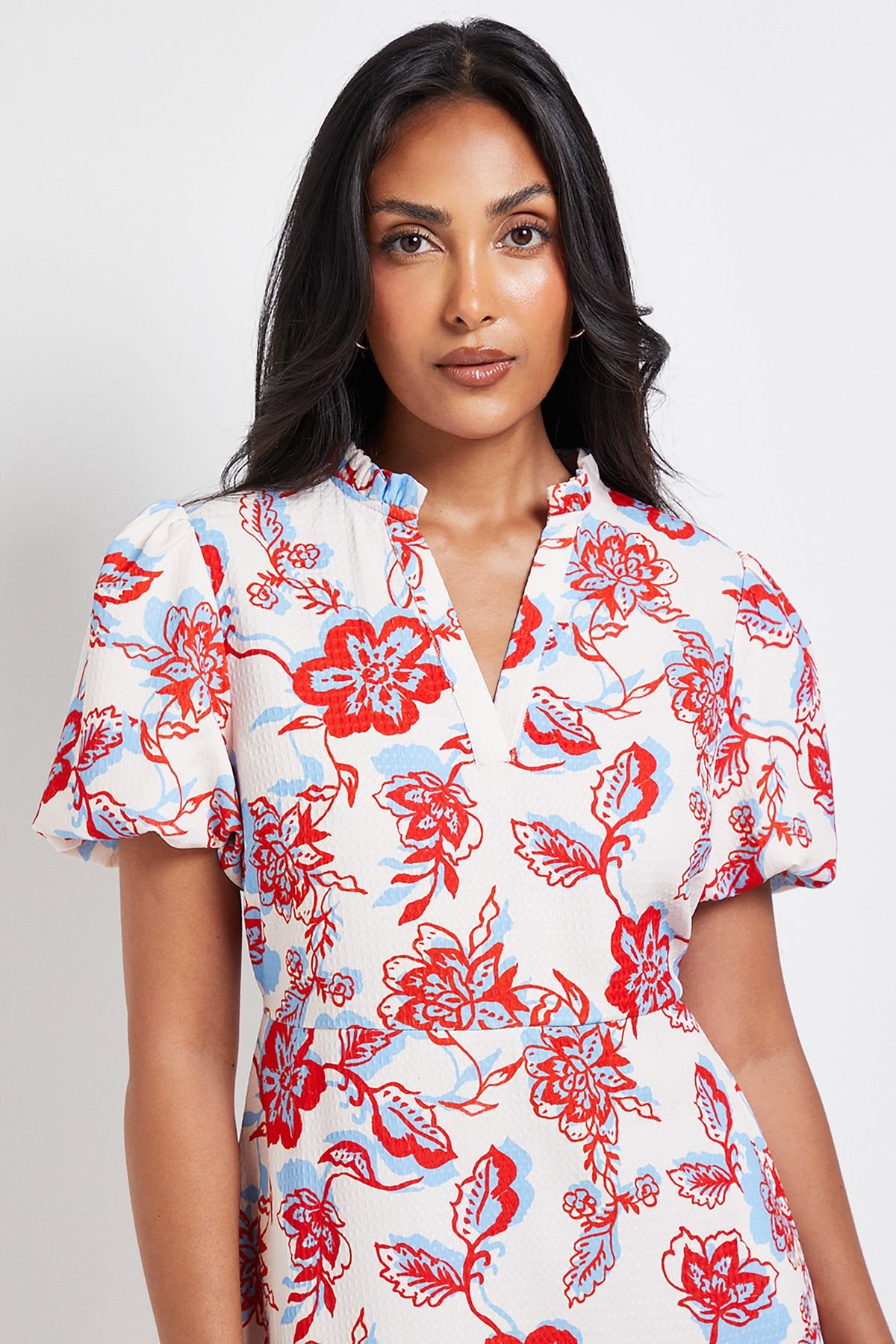 Wallis Wallis Women's Petite Floral Waffle Ruched Midi Dress in Ivory - 4