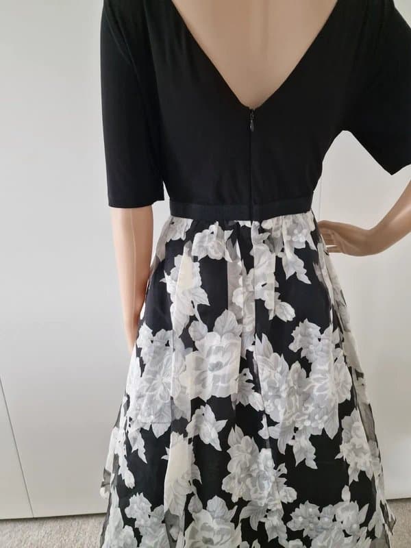 Adrianna Papell Adrianna papell gorgeous occasion dress worn briefly freshly cleaned immaculate