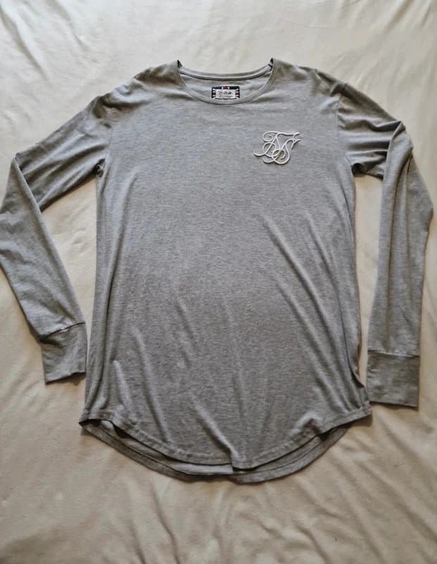 Siksilk Men's sweater