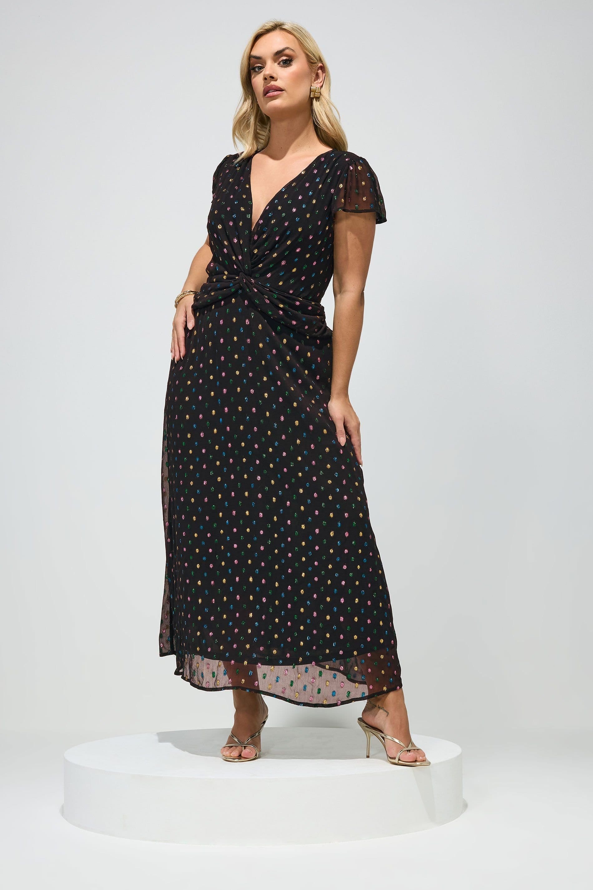 Yours Yours Women's Dobby Twist Front Maxi Dress in Black - 4