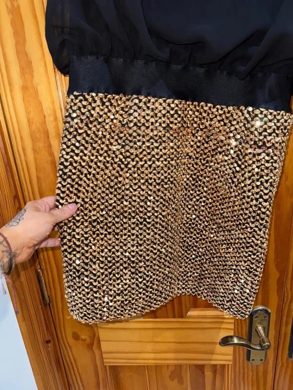 Boohoo Ladies size 16 black and gold sequins dress new with tags