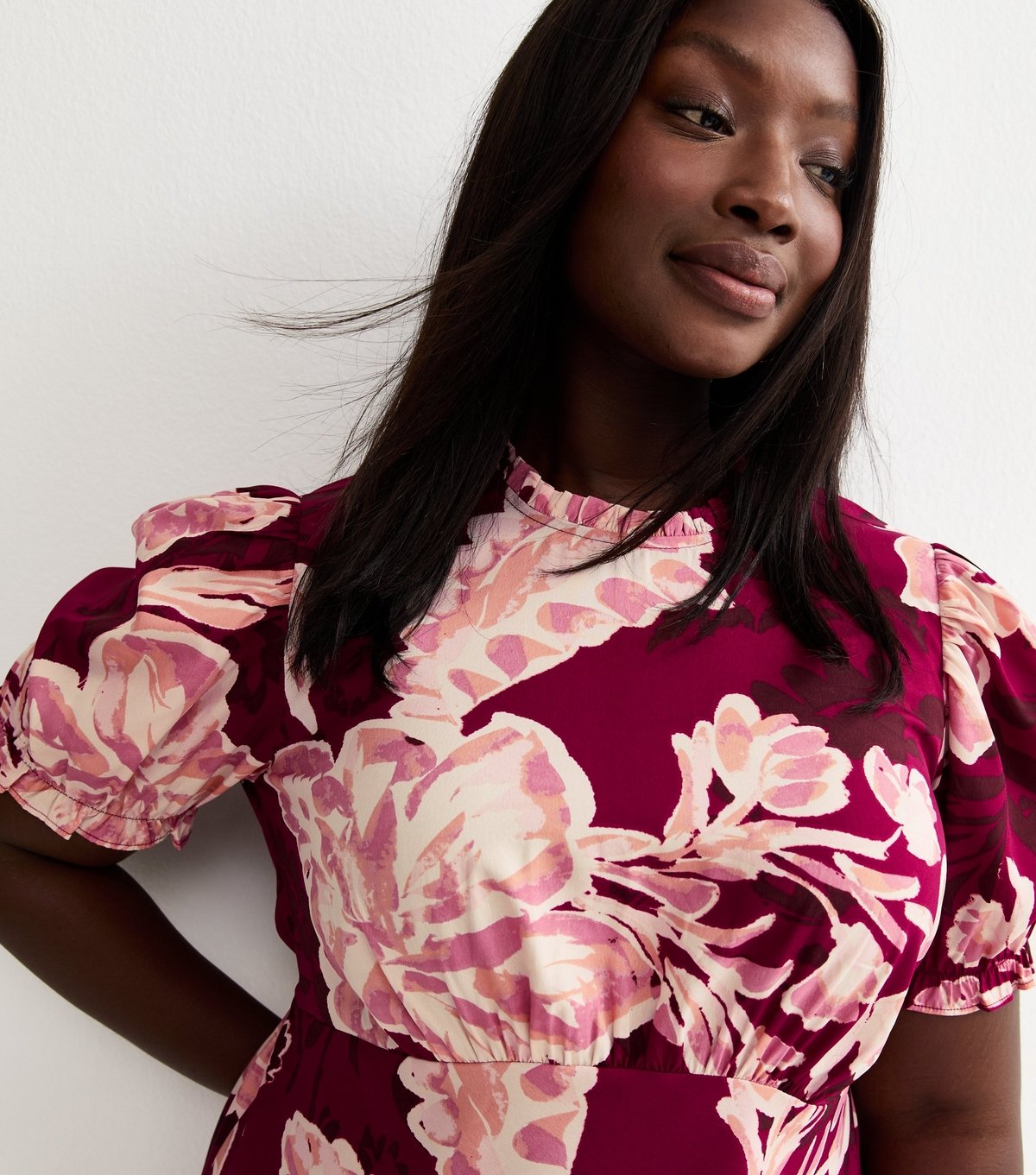 New Look Women's Plus Size Red Crepe Floral Print Short Sleeve Midi Dress Curves New Look - 2