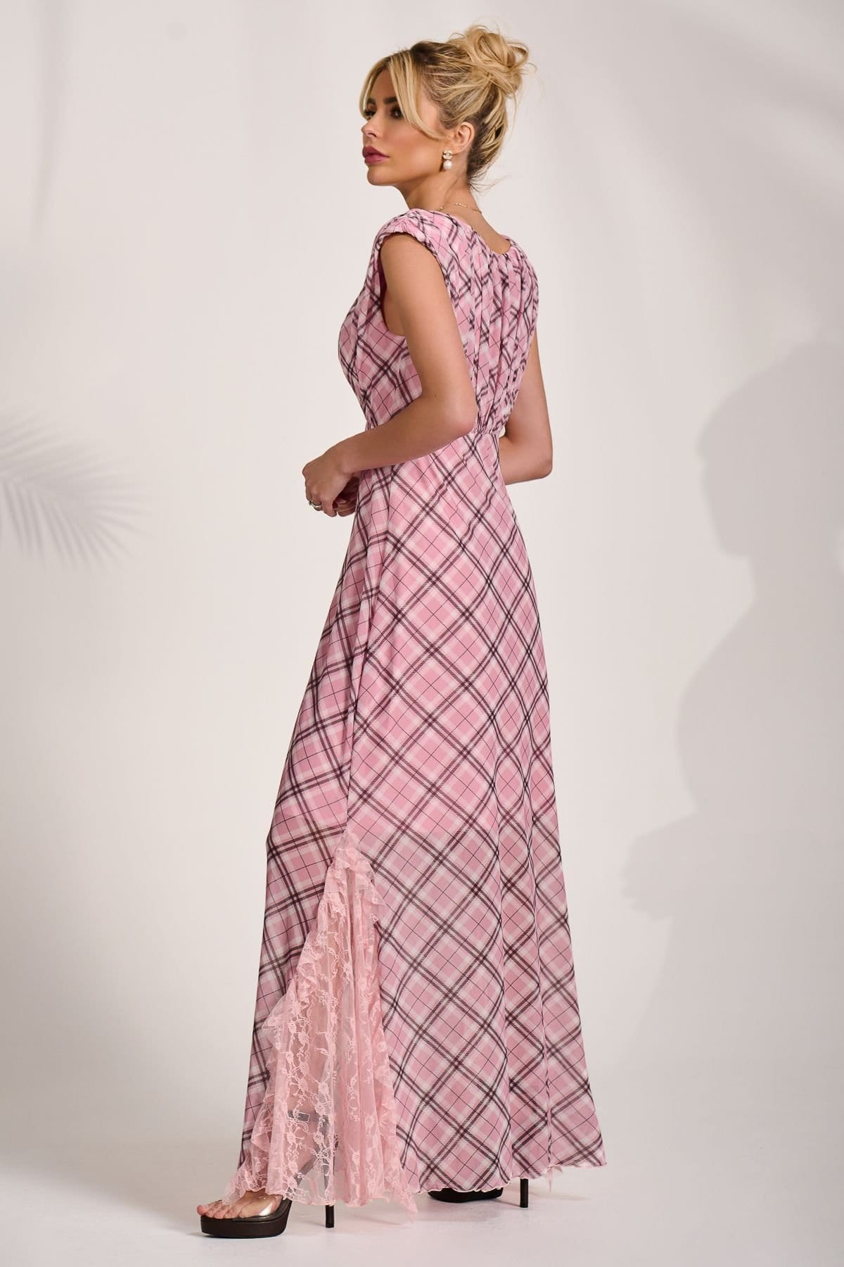 Jolie Moi Jolie Moi Women's Lace Insert Mesh Maxi Dress in Light Pink - 4