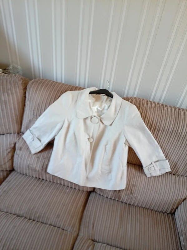 Vintage Dressing Ladies size 12 shimmer sparkle oyster cream short jacket smart