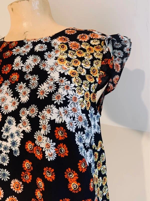 Never Fully Dressed Never fully dressed blouse sz 6