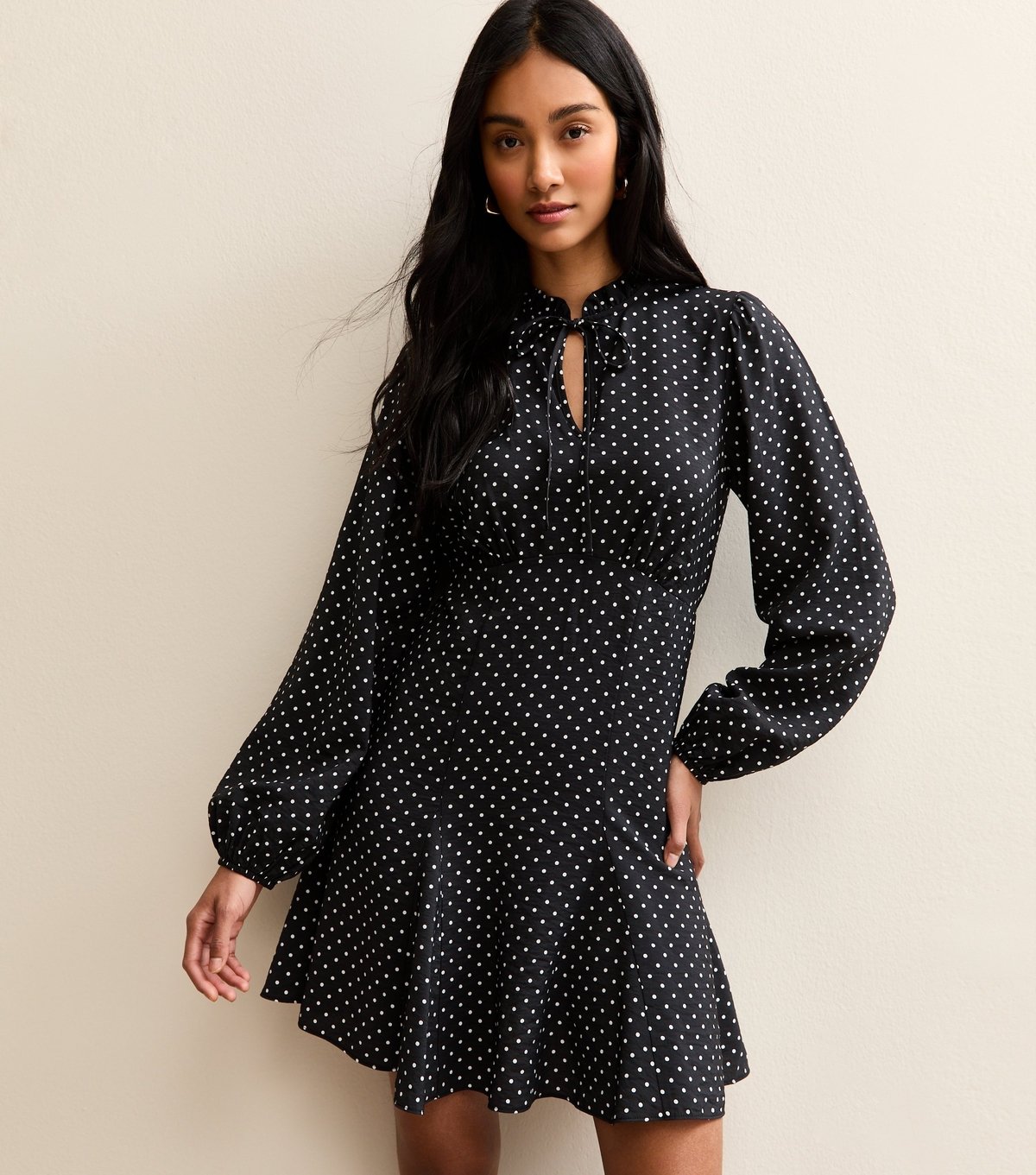 New Look Women's Black Polka Dot Keyhole Midi Dress New Look - 3