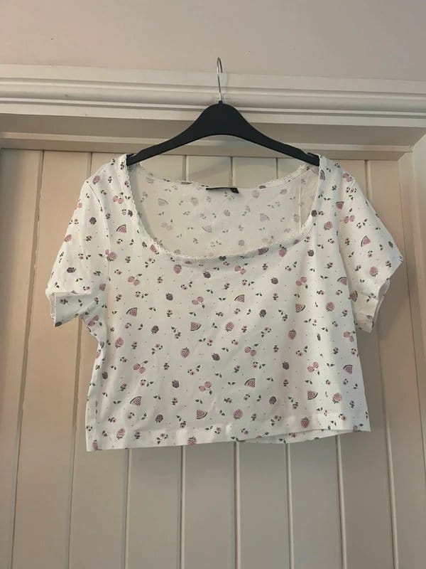 ASOS Design ASOS Design Floral Fruit Baby T-Shirt Size M - 1