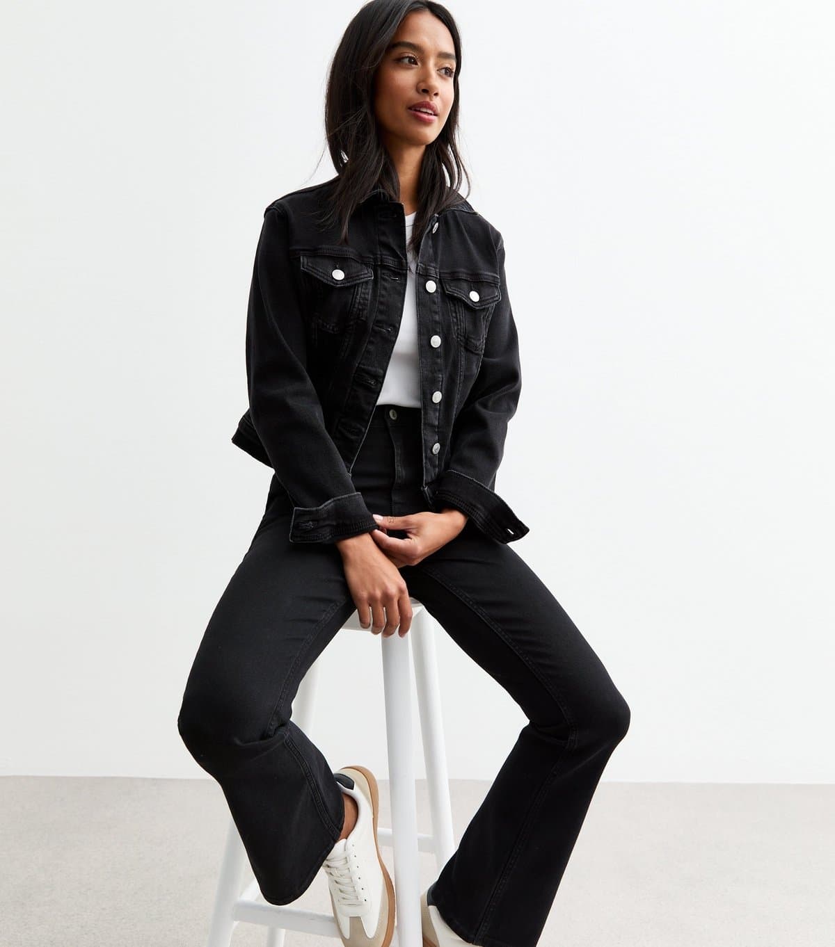 New Look Women's Petite Washed Black Waist Enhance Quinn Bootcut Jeans New Look