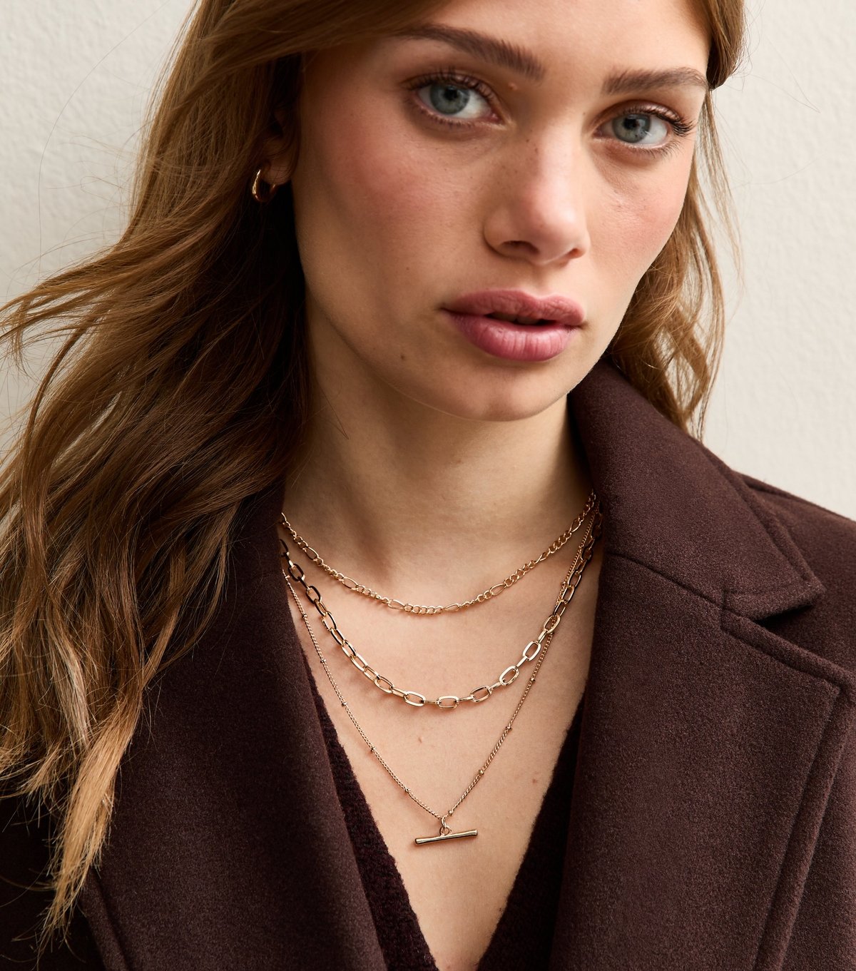 New Look Gold Tone 3-Layer Chain Link T Bar Necklace New Look - 2