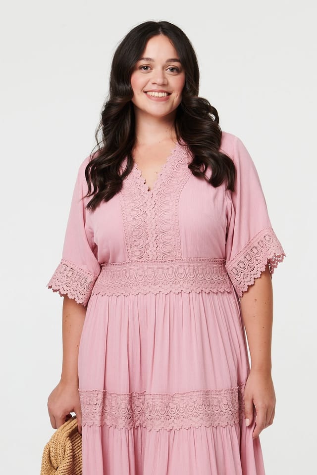 Izabel London Izabel London Women's Curve Tiered Lace Trim Maxi Dress - 2