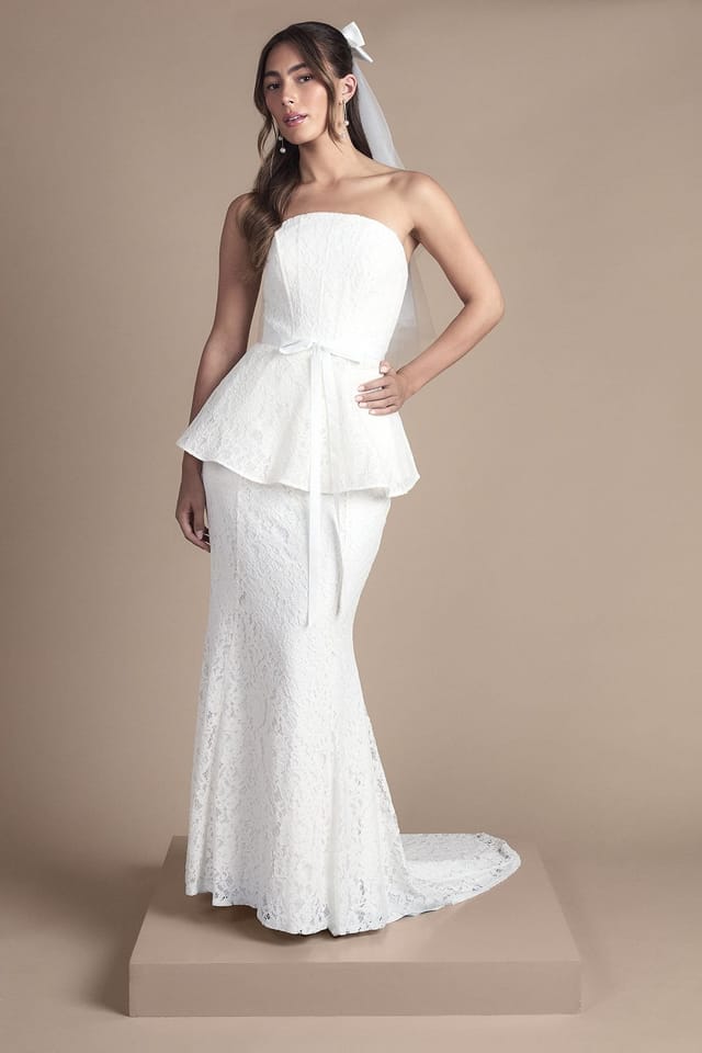 Coast Coast Women's Bandeau Lace Peplum Bridal Top in Ivory - 2