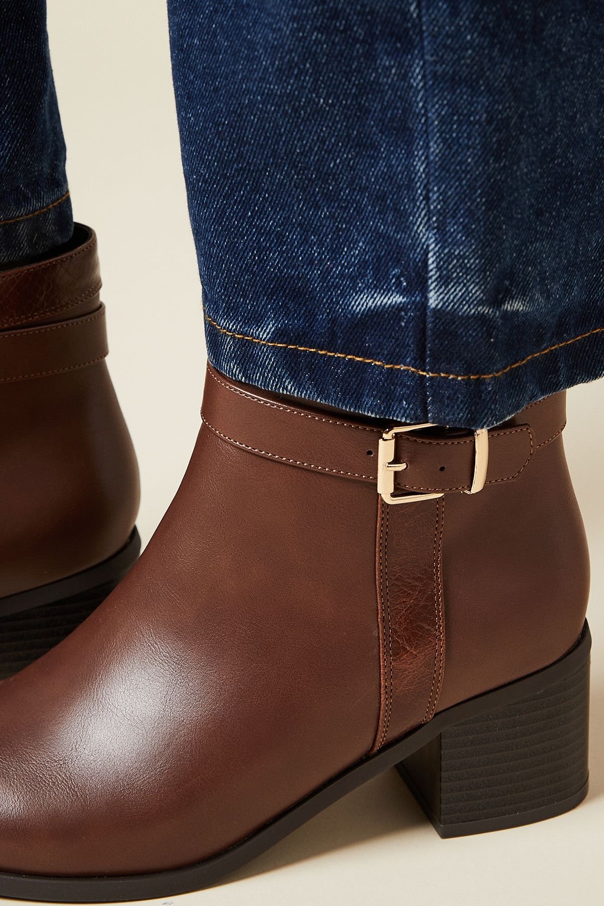 Good For the Sole Good For the Sole Women's : Wide Fit Moira Material Mix Medium Block Heel Ankle Boots in Tan - 4