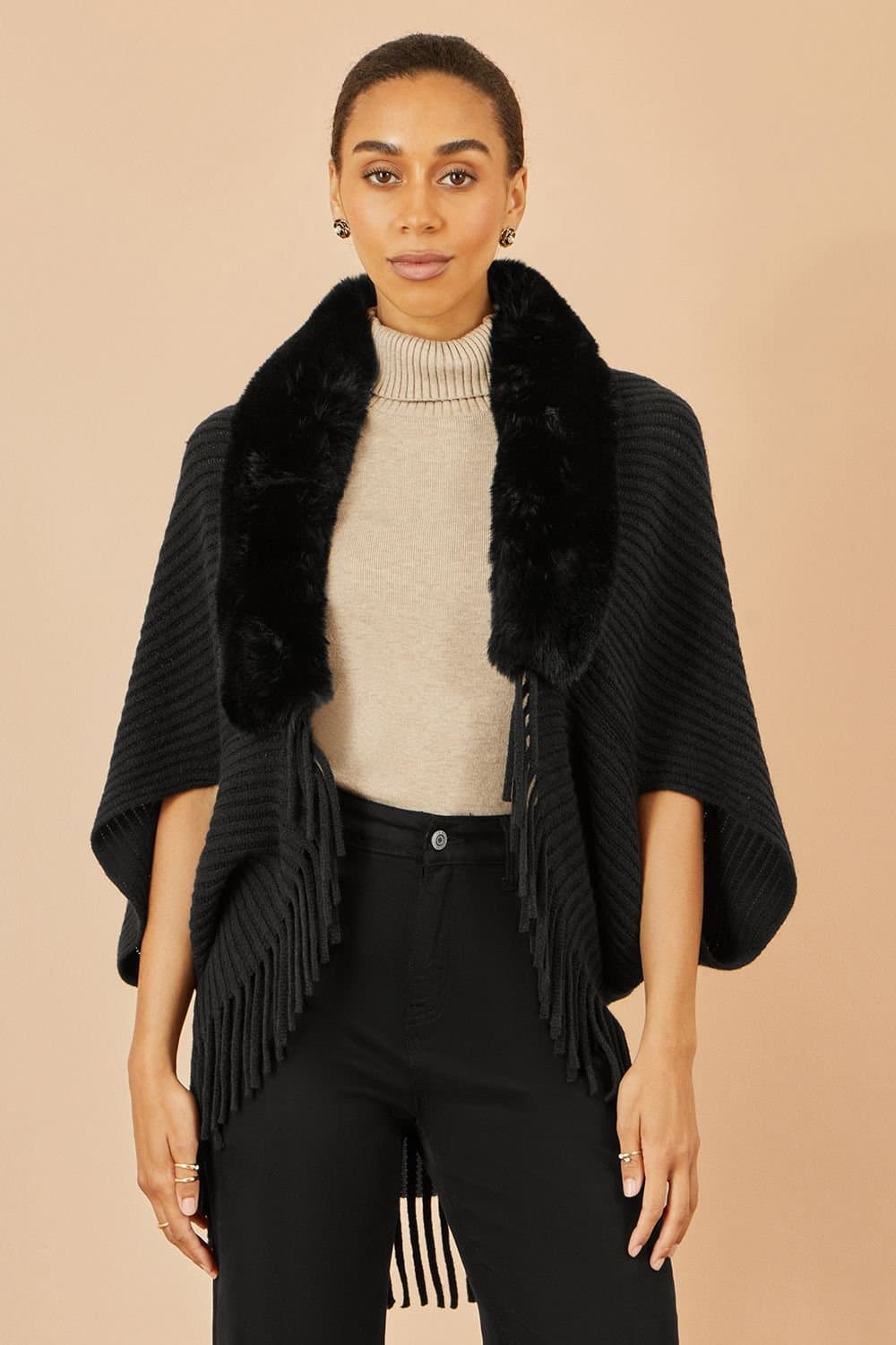 Yumi Yumi Women's Black Fur Collar Shrug With Tassel Hem