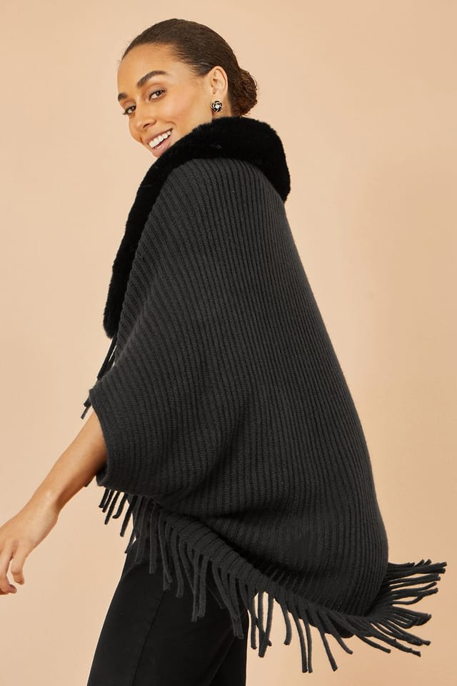 Yumi Yumi Women's Black Fur Collar Shrug With Tassel Hem - 2