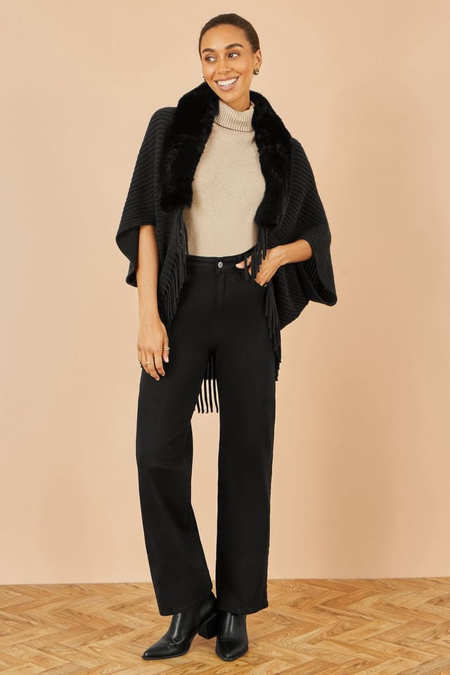 Yumi Yumi Women's Black Fur Collar Shrug With Tassel Hem - 3