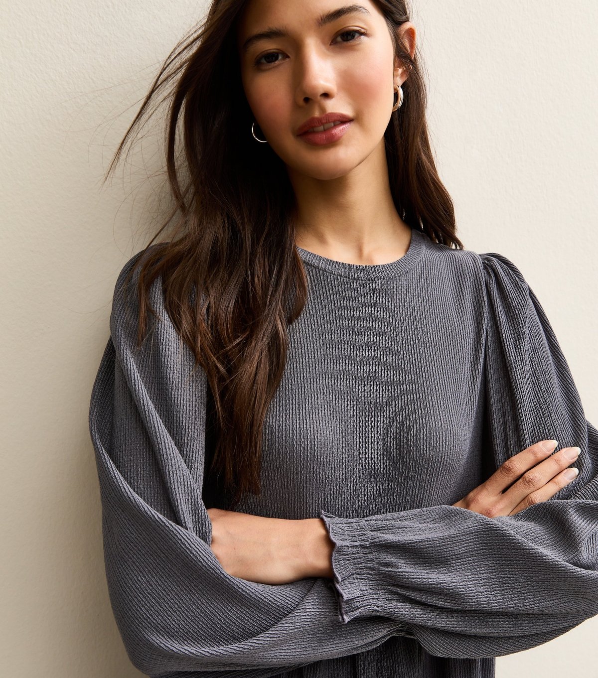 New Look Women's Dark Grey Crinkled Tiered Mini Dress New Look - 2