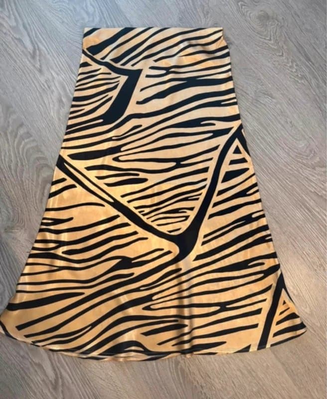 H&M Satin Zebra Print Midi Skirt UK 8 / EU S Animal Print A-Line Slip Skirt gold & Black