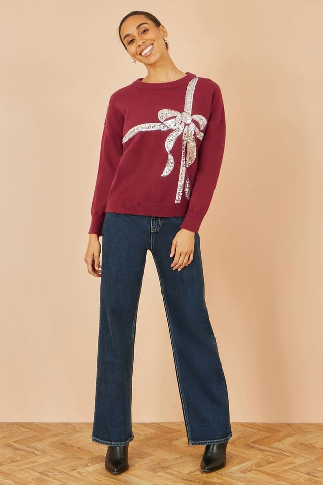 Yumi Yumi Women's Burgundy Sequin Bow Knitted Jumper - 3