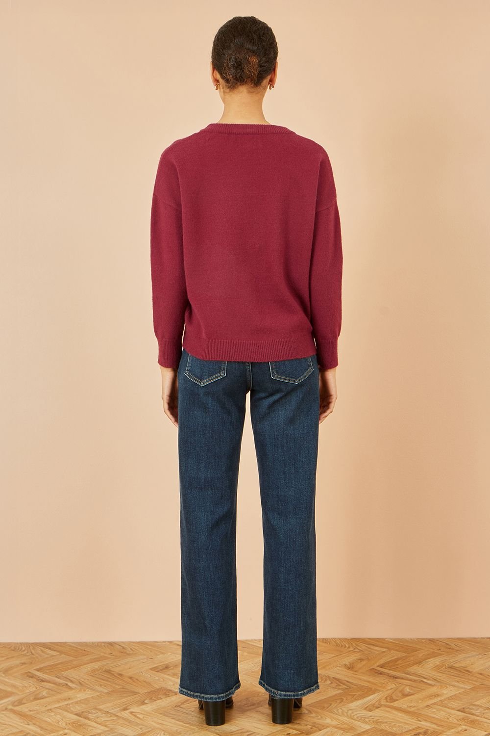 Yumi Yumi Women's Burgundy Sequin Bow Knitted Jumper - 4