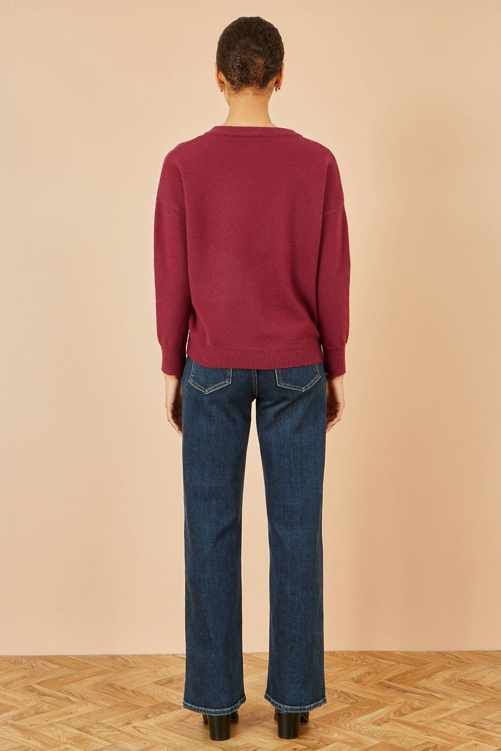 Yumi Yumi Women's Burgundy Sequin Bow Knitted Jumper - 4