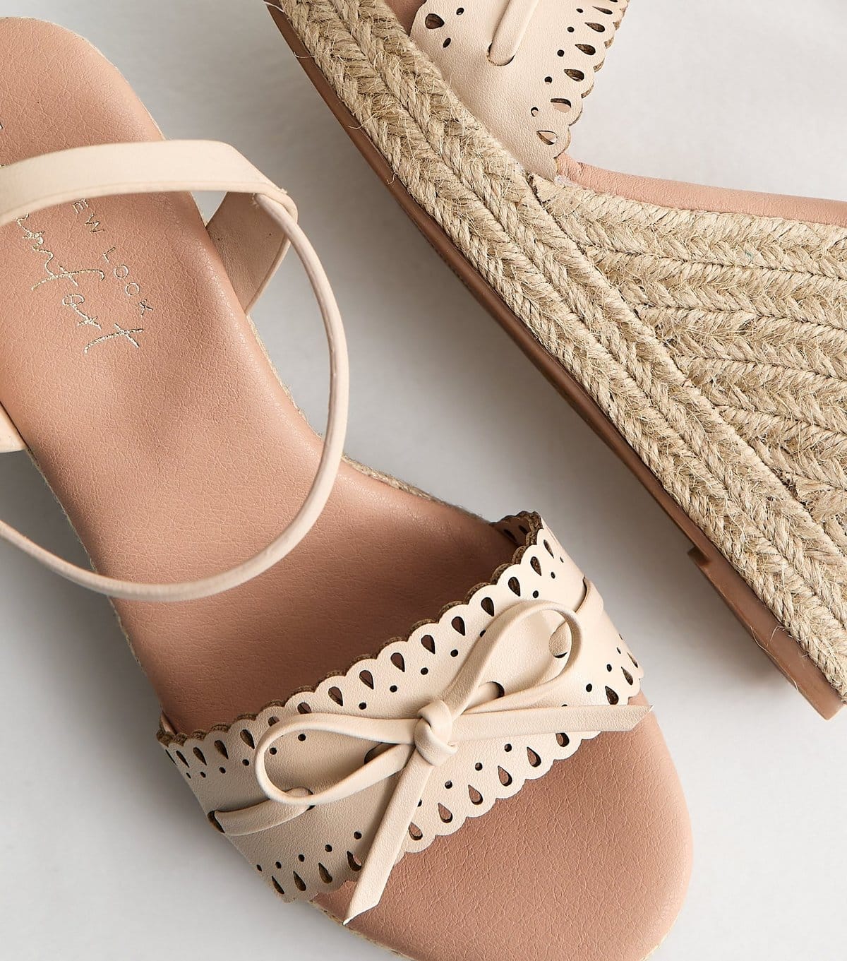 New Look Women's Off White Faux Leather Threaded Bow Wedge Sandals Vegan New Look - 4