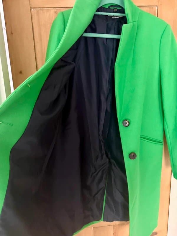 Four Seasons Four Seasons London Bright Green Coat London – Size 10