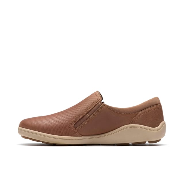 Clarks Clarks Women's Bryianne Ashly Dark Sand Leather Slip Ons in Beige - 2