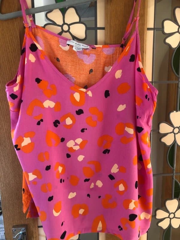 Never Fully Dressed Ladies camis top xl