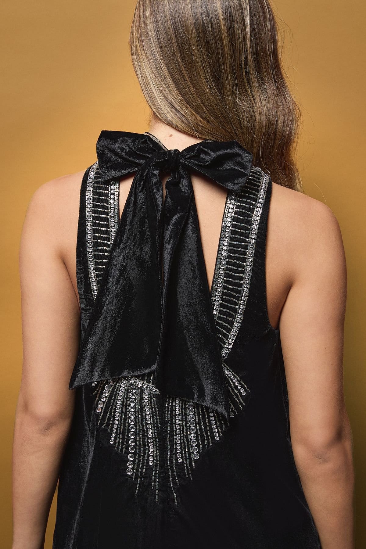 Coast Coast Women's Embellished High Neck Bow Detail Velvet Mini Dress in Black - 4