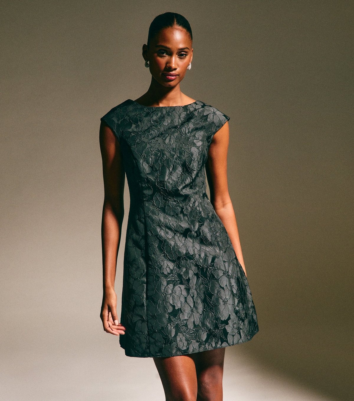 New Look Women's Black Floral Jacquard Bow Mini Dress New Look - 2