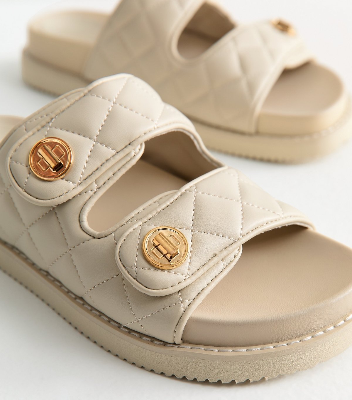 New Look Women's Off White Faux Leather Quilted Chunky Sole Sandals Vegan New Look - 3