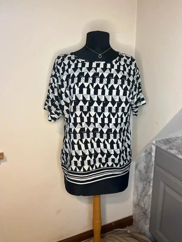 Papaya Papaya Checker Dogtooth Black White Ladies Top Tshirt  Blouse Summer Size 14 Very Good