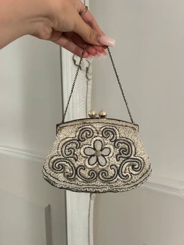 Vintage Dressing Vintage Y2K Beaded Evening Bag | Cream & Silver | Chain Strap | Hand Made