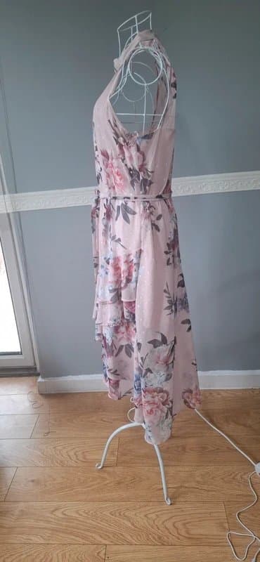 Lipsy Lipsy Celila Halter Neck Blush Floral Midi Dress – UK 12