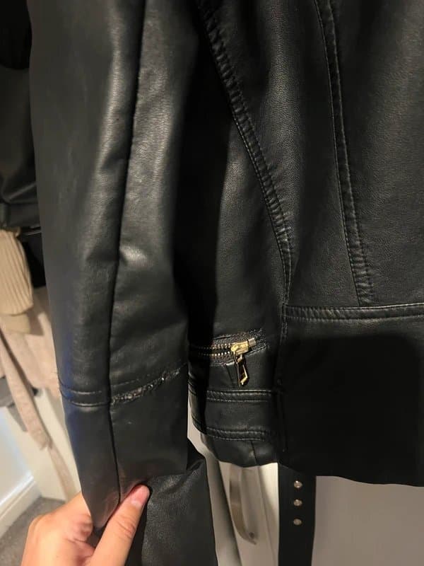 Carmella Carmella Black and gold biker /blazer leather jacket