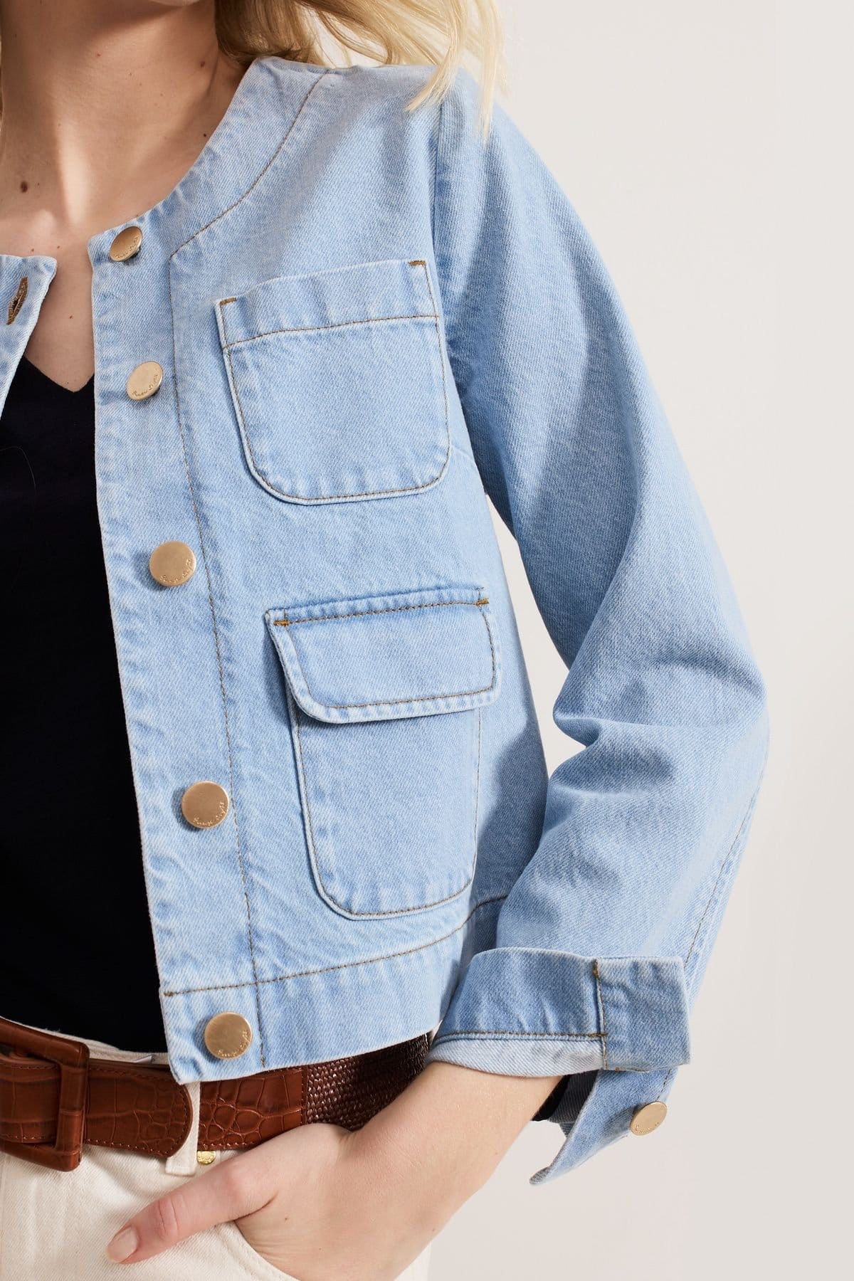 Phase Eight Phase Eight Women's Ripley Cropped Denim Jacket in Light Blue - 4