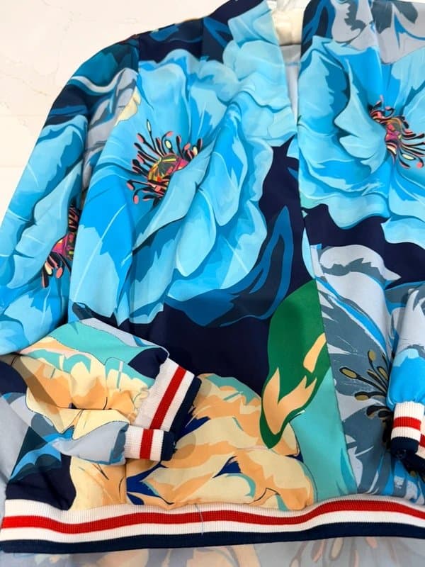 Source Unknown Vibrant blouse