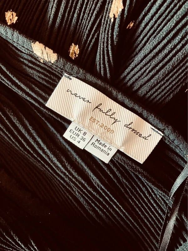 Never Fully Dressed Never fully dressed Antigua plisse one shoulder jumpsuit - black with gold dash