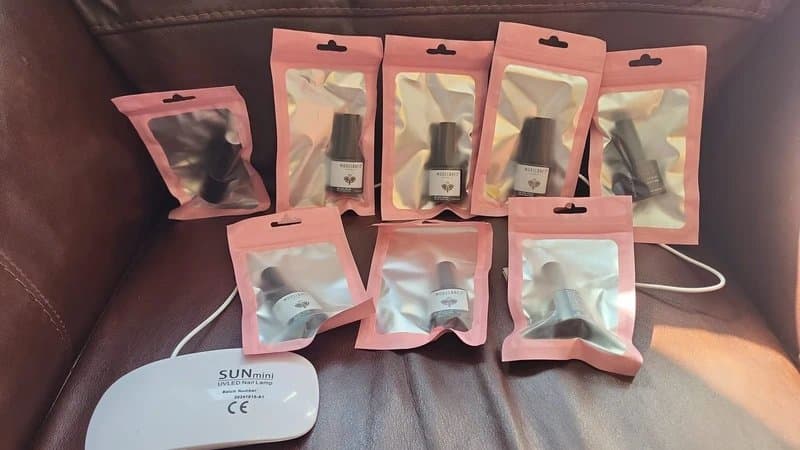 The Unbranded Brand Gel nail polishes And UV lamp