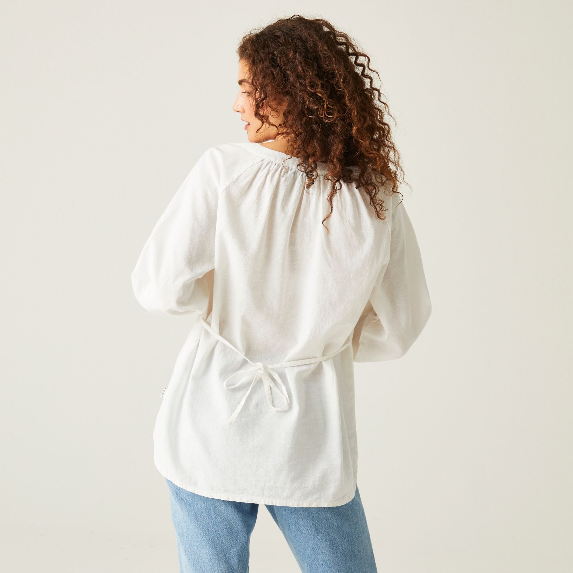 Regatta Regatta Women's Natuna Lightweight Shirt in White - 3