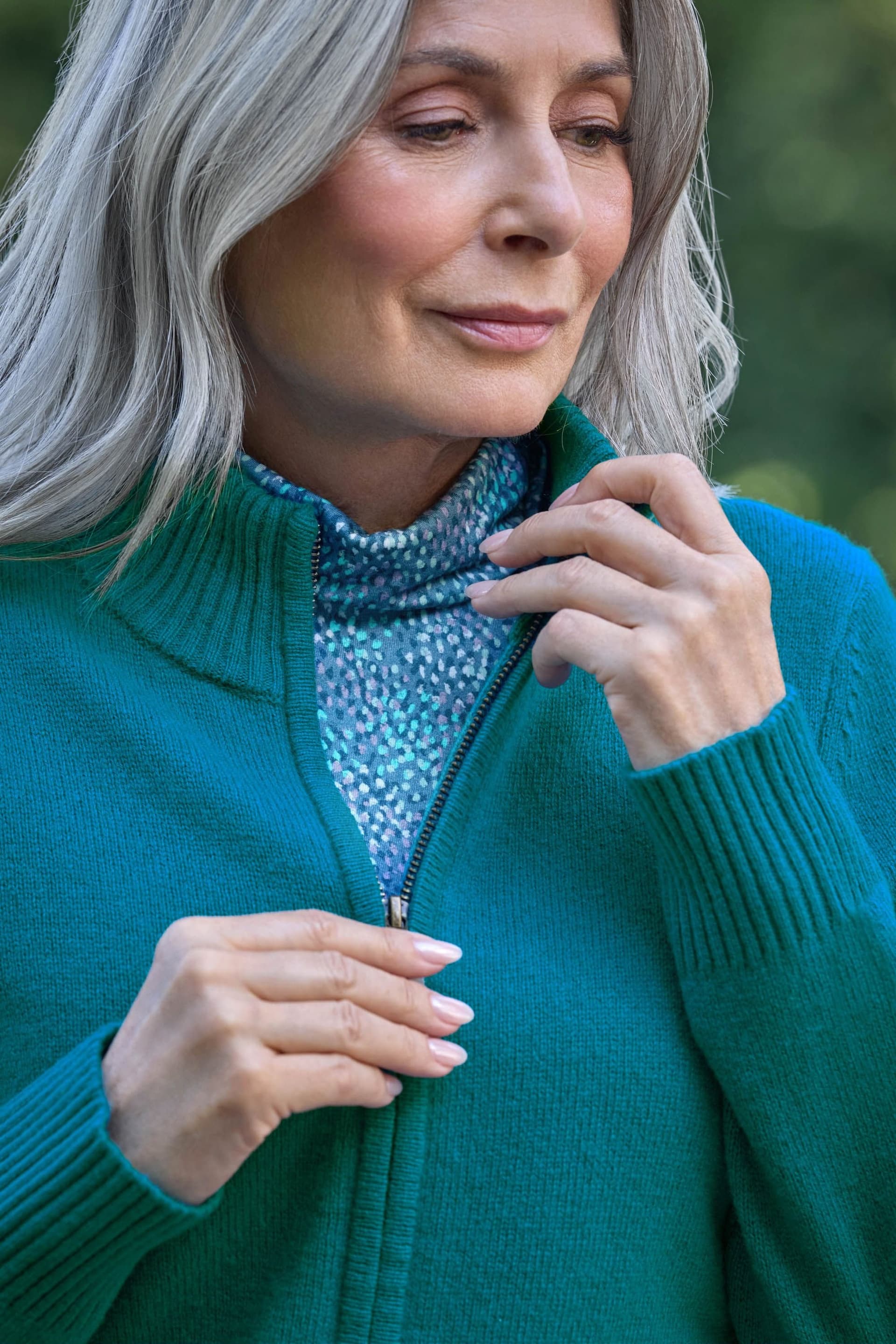 WoolOvers WoolOvers Women's 100% Wool Fitted Zip Thru Cardigan in Teal