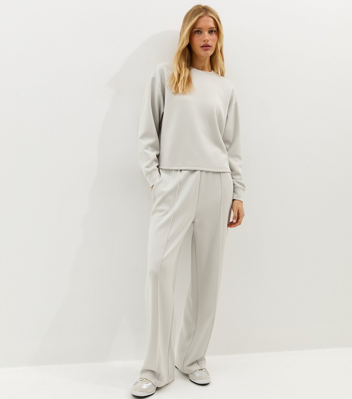 New Look Women's Premium Light Grey Sweatshirt New Look - 3