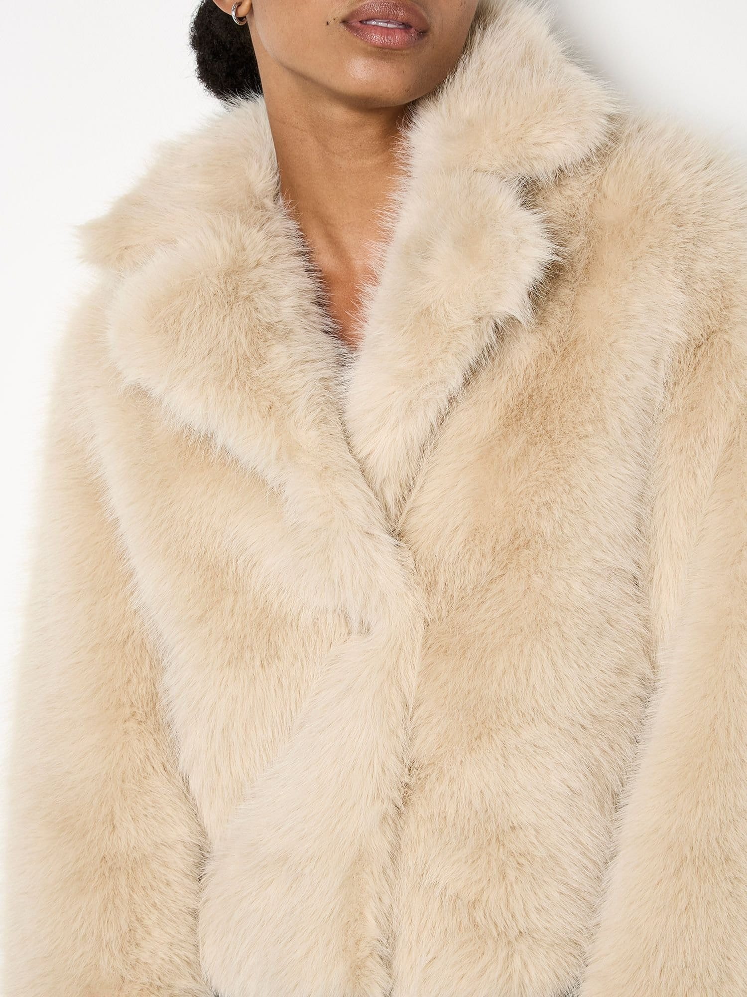 Apricot Apricot Women's Faux Fur Short Coat in Cream - 4
