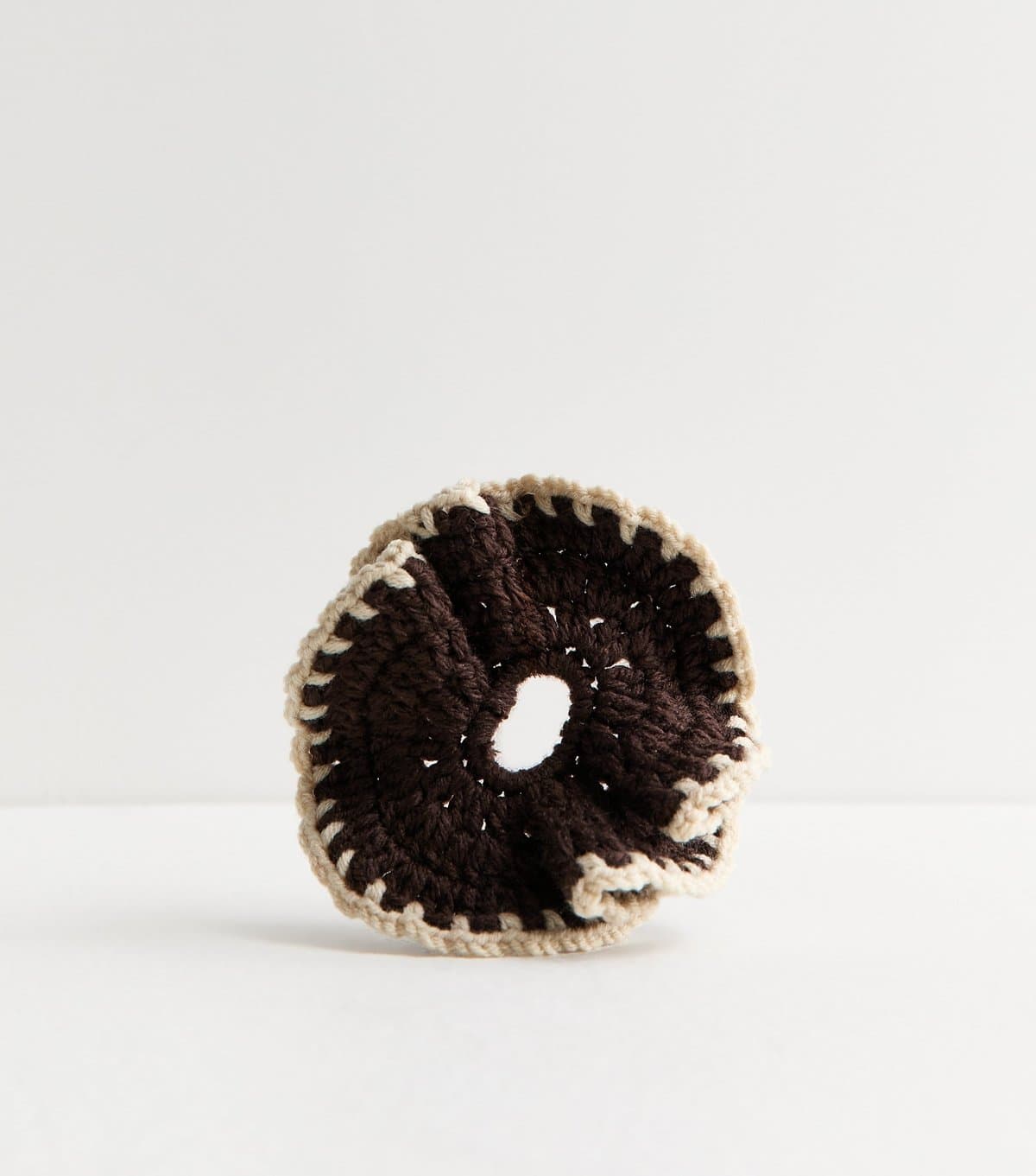 New Look Dark Brown Contrast Edge Crochet Scrunchie New Look